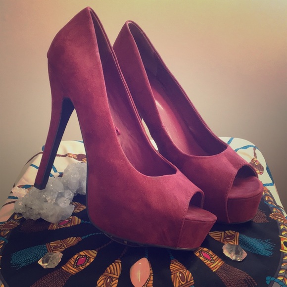 Forever 21 Velvet Pump, Open-toe - Picture 2 of 8